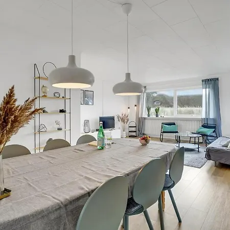 Stunning In With Kitchen Prázdninový dům *