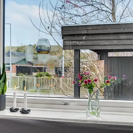 Stunning In With Kitchen